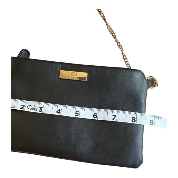 Aitbags Elegant Clutch/Crossbody Handbag. Black w gold accents. Removable chain - Picture 6 of 8